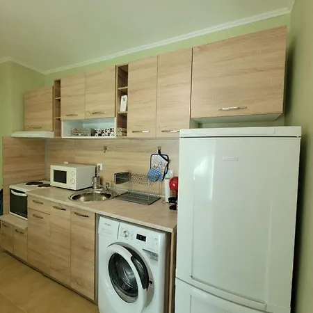 Apartment Prista *